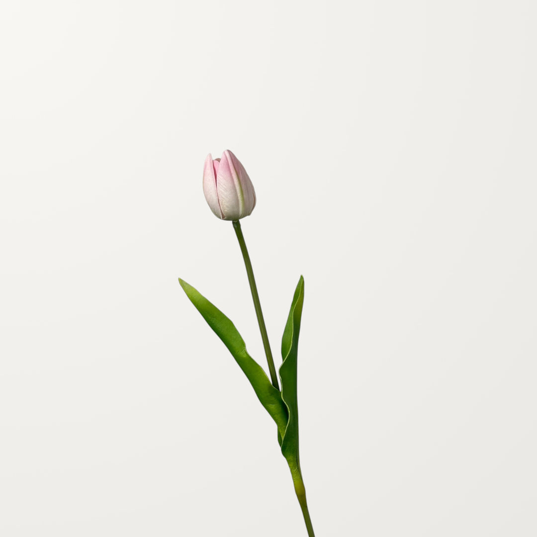 Tulip Bud – Soft Pink (Real Touch) - view 3